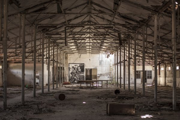 L.E.O. in Textile Factory Photo Credit Vinny Cornelli : Streetlayers