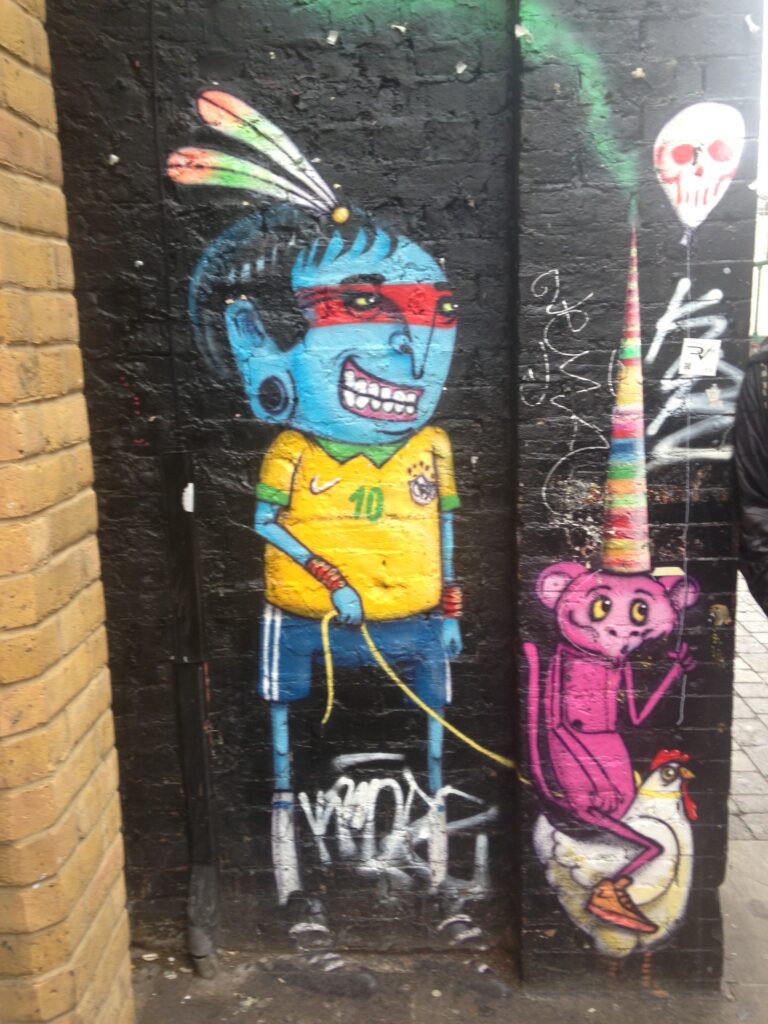 Hunto abstract figurative street art piece, Shoreditch, East London, 2013–2014, photographed by GraffitiStreet