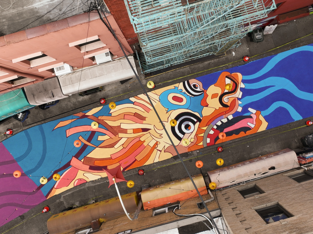 Dragon details in the Yangtze ground mural